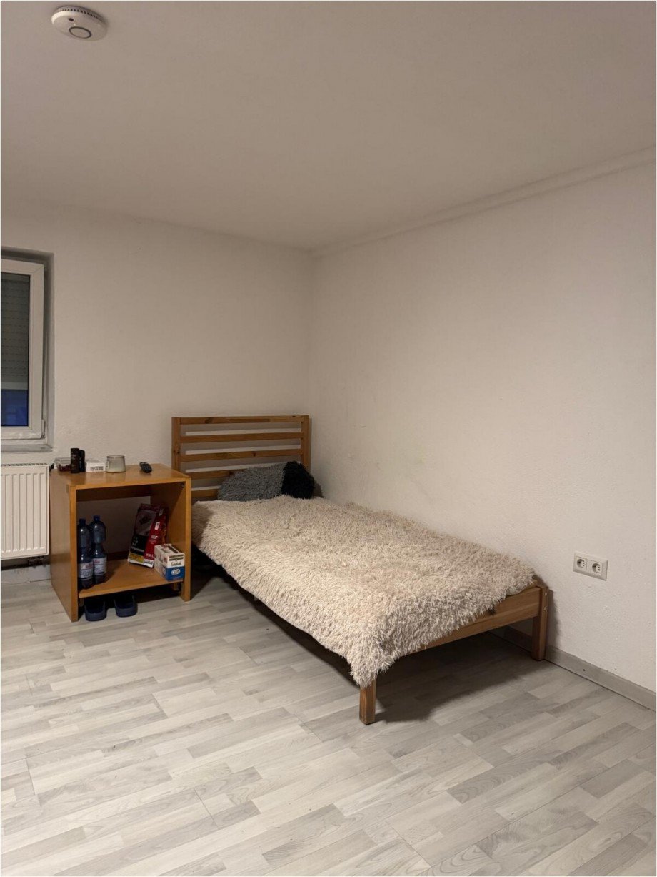 Ruhige Schlaf- und Kinderzimmer im Dachgeschoss Maisonettewohnung K�tz / Kleink�tz