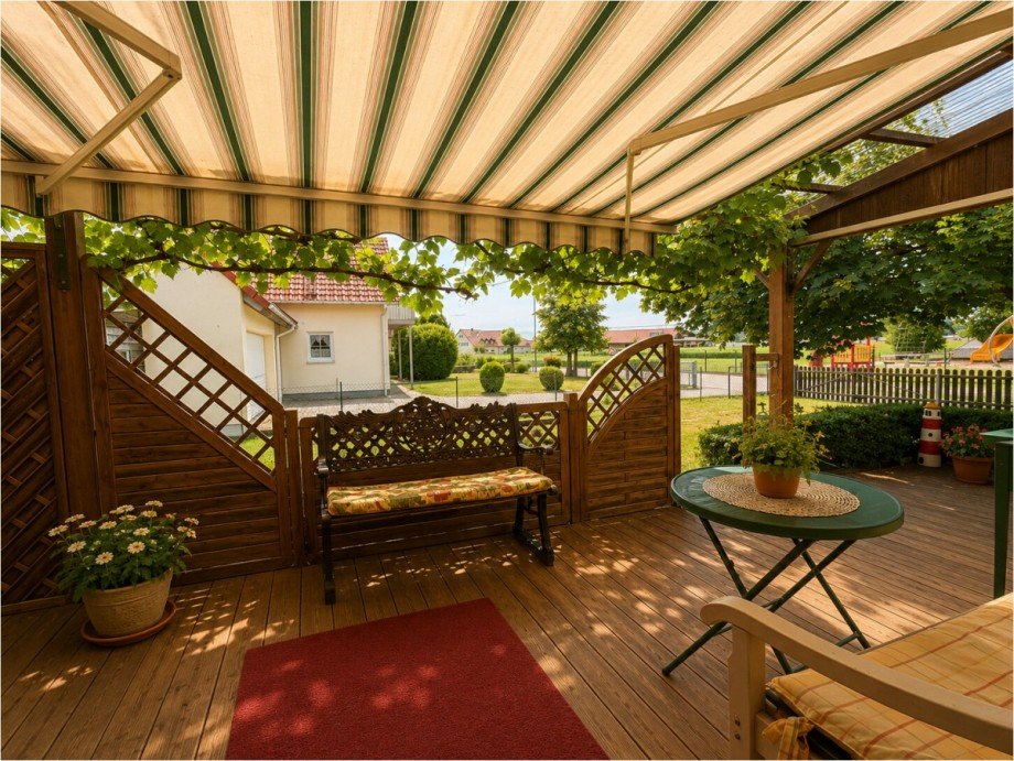 Pergola vom Wohnzimmer aus Einfamilienhaus Breitenthal