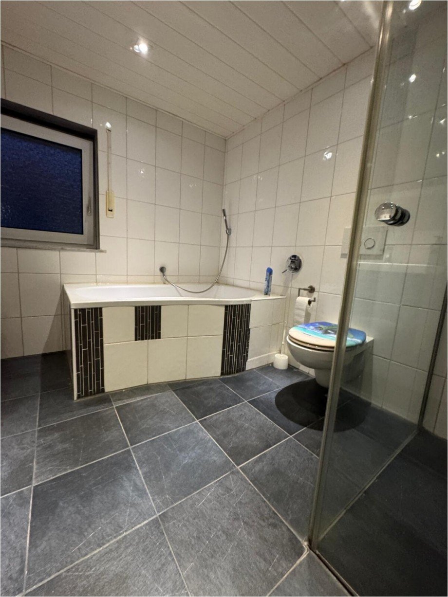 Modernisierte Badezimmer (2018) Maisonettewohnung K�tz / Kleink�tz