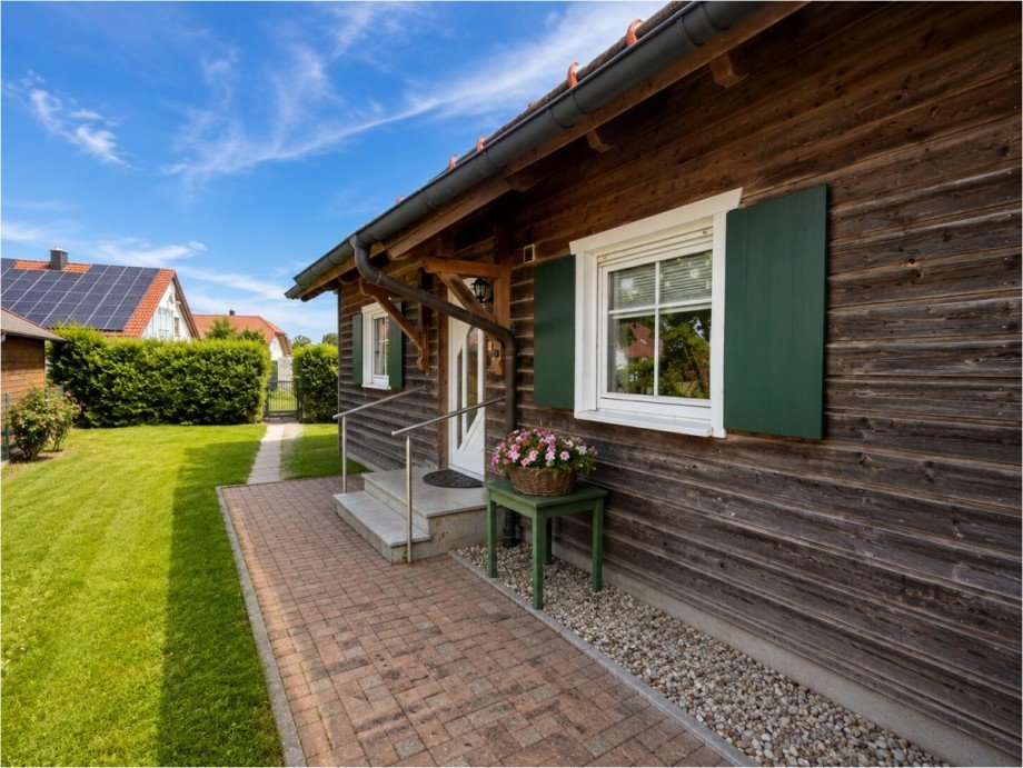 Hausansicht Eingang Einfamilienhaus Breitenthal