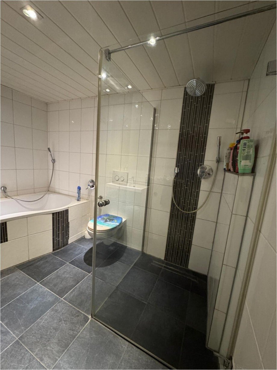 Modernisierte Badezimmer (2018) Maisonettewohnung K�tz / Kleink�tz