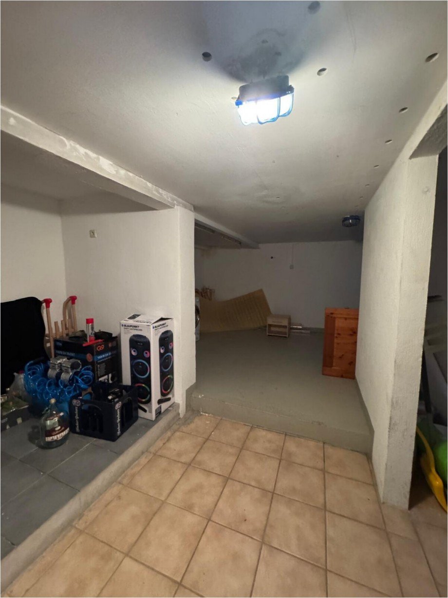 Separater Zugang mit praktischen Nebenfl�chen Maisonettewohnung K�tz / Kleink�tz
