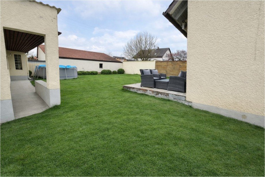 Garten mit Garage Einfamilienhaus G�nzburg / Wasserburg