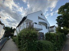Ansicht FERIENVERMIETUNG? GERNE! 
SELBSTEINZUG? ABER JA!