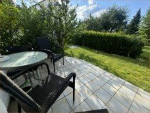 Blick von der Terrasse FERIENVERMIETUNG? GERNE! 
SELBSTEINZUG? ABER JA!