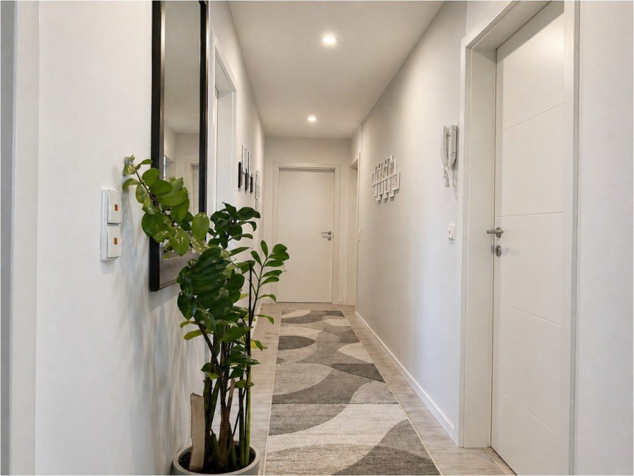 Flur/Beispieleinrichtung Dachgeschosswohnung Bibertal