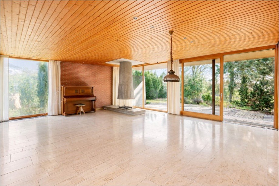 EG Wohnbereich mit Kamin Einfamilienhaus G�nzburg