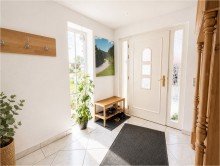 Entree Wo Wohntr�ume wahr werden-Familienidyll mit Einliegerwohnung im ruhigen wundersch�nen Gartenparadies