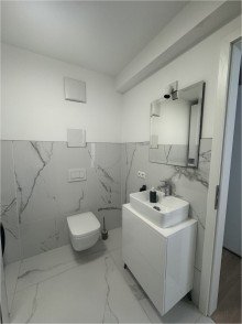 Bad_ Moderne Eleganz
in begehrter Lage in Wei�enhorn