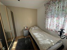Schlafzimmer FERIENVERMIETUNG? GERNE! 
SELBSTEINZUG? ABER JA!